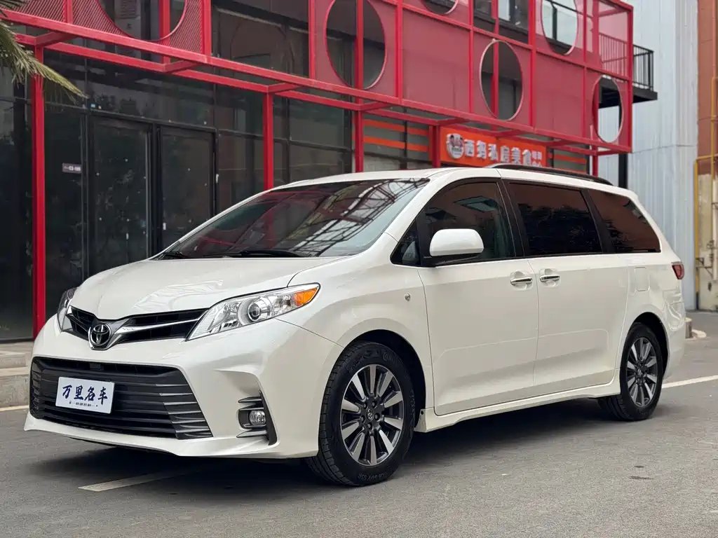 Toyota Sienna 2019