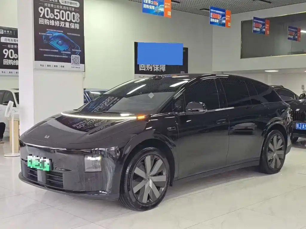 Li Auto Lii6 2025