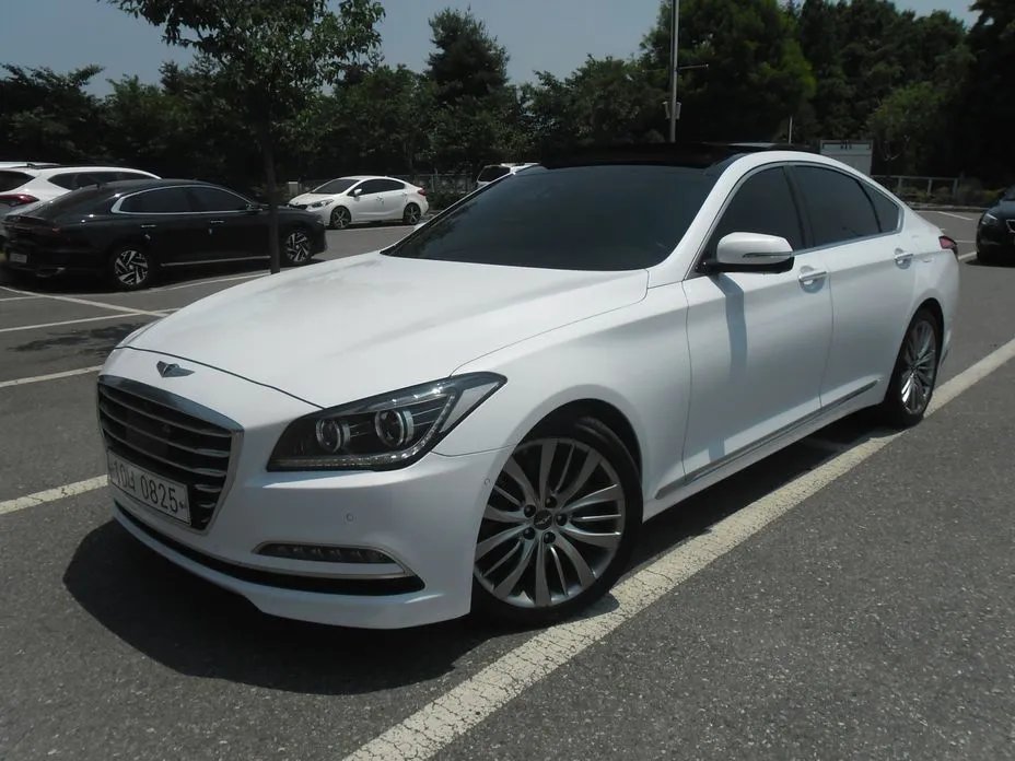 Hyundai Genesis 2016