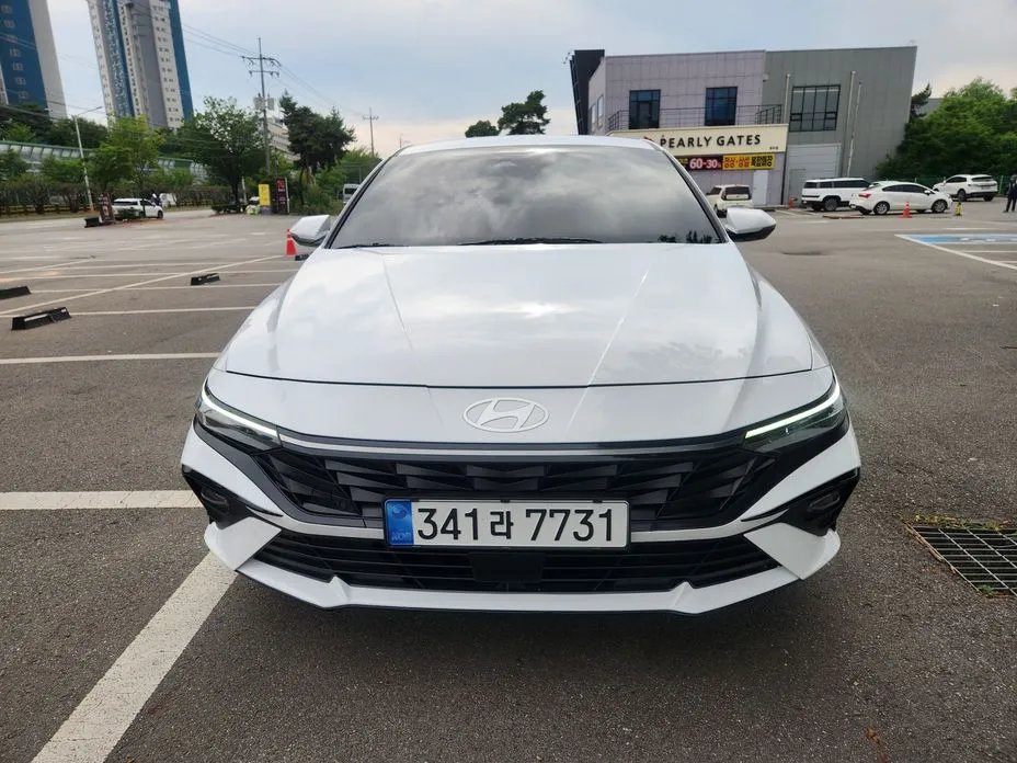 Hyundai AVANTE 2024