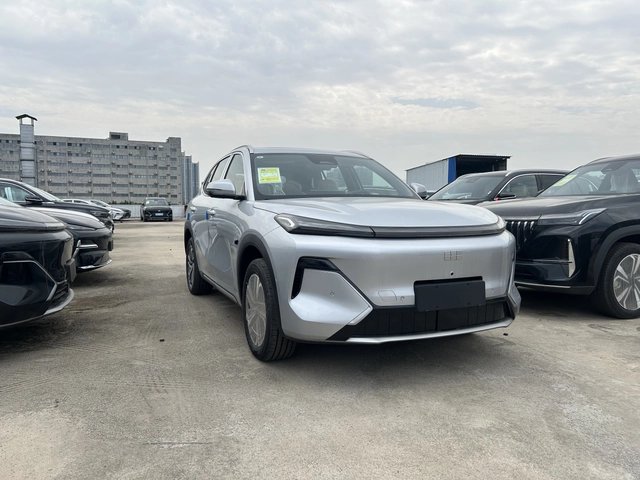 Geely Galaxy Starship 7 2025