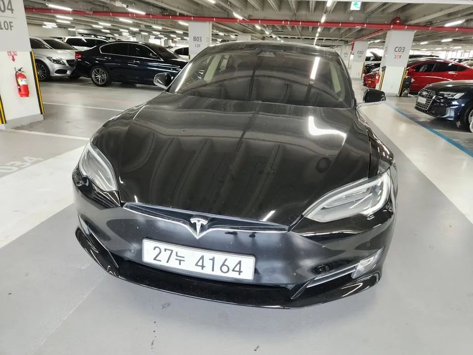 Tesla Model S 2017