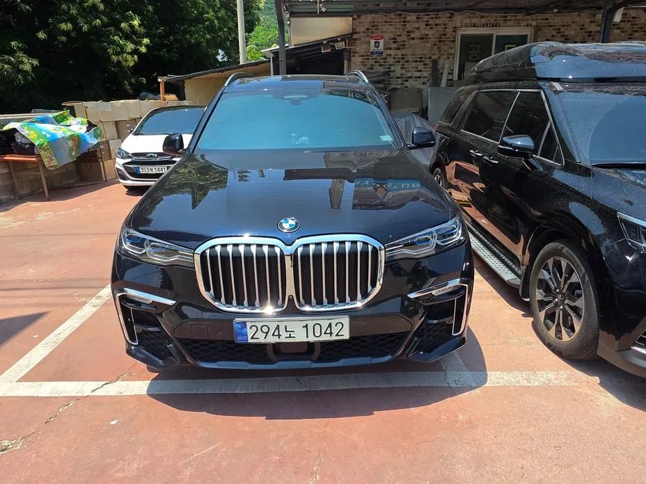 BMW X7 2021