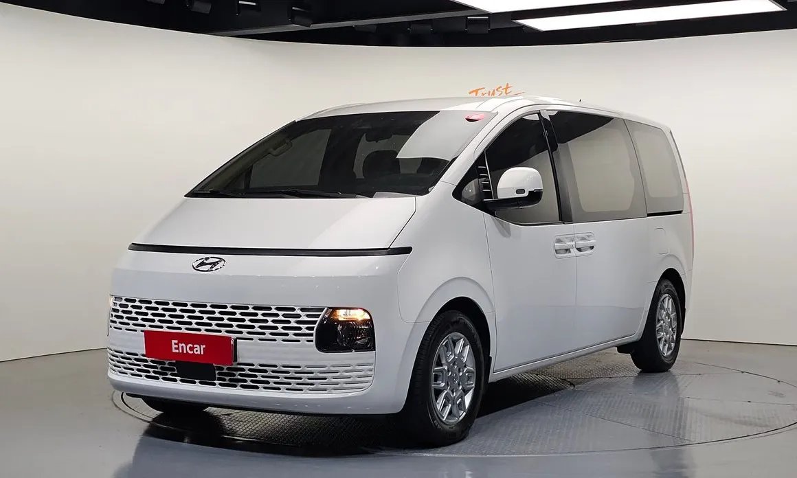 Hyundai Staria 2022 — фото 1 из 5
