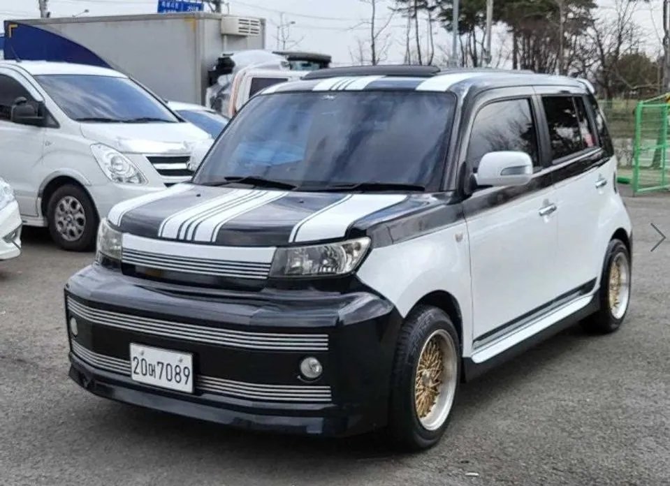 Toyota bB 2006