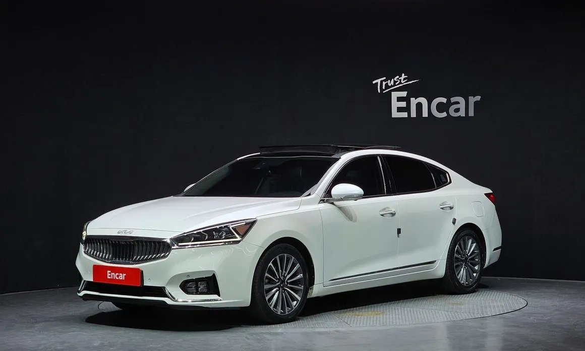 Kia K7 2018 — фото 1 из 20