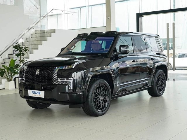 BYD Yangwang U8 2025