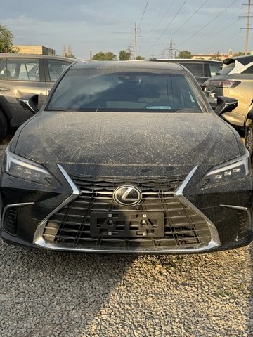 Lexus ES VII Рестайлинг 2 2025 — фото 1 из 5