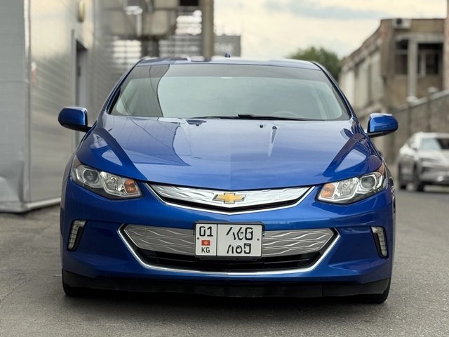 Chevrolet Volt II 2017 — фото 1 из 5