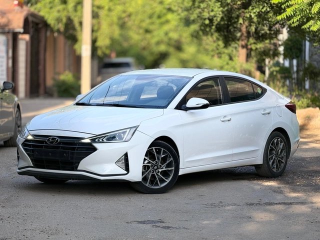 Hyundai Avante VI Рестайлинг 2019 — фото 1 из 5