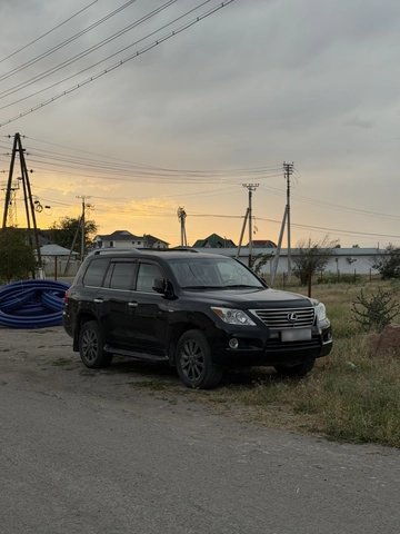 Lexus LX III 2008 — фото 1 из 5