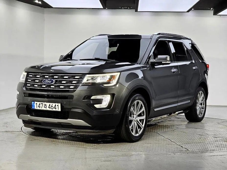 Ford Explorer 2017 — фото 1 из 5