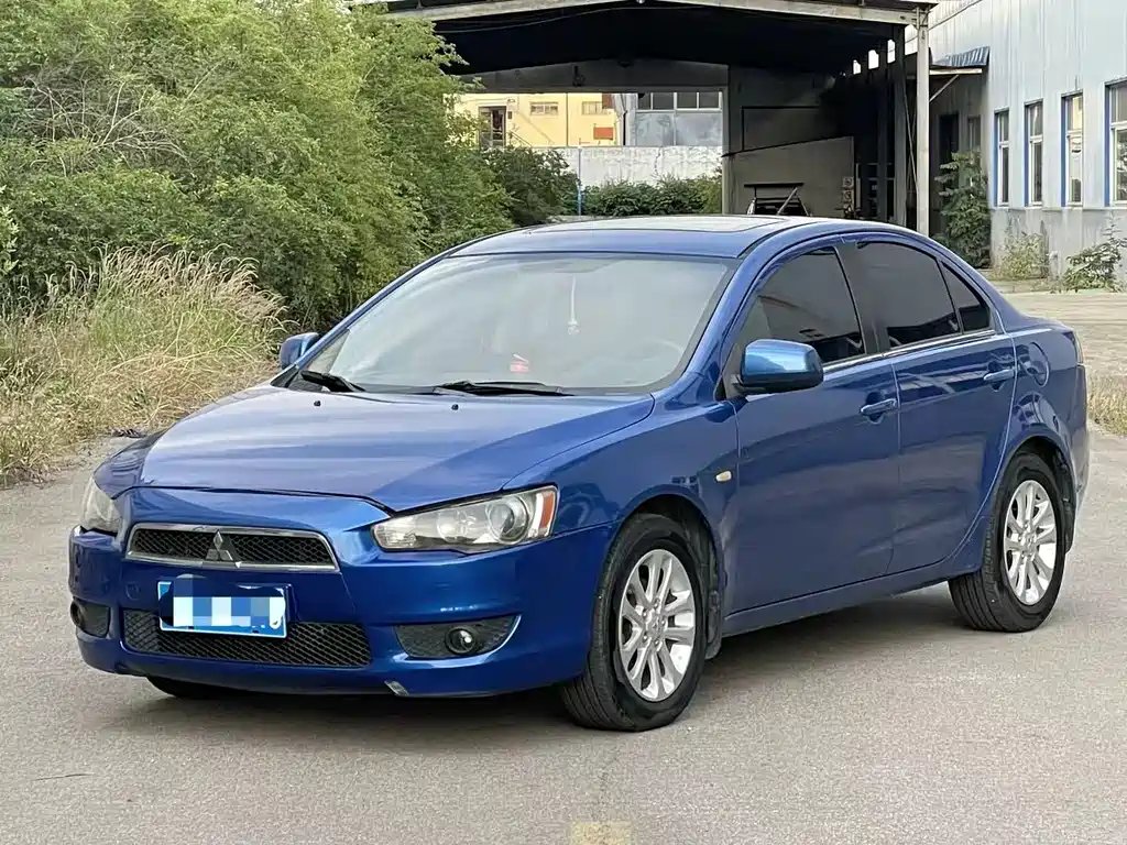 Mitsubishi Lancer EX 2012 — фото 1 из 5