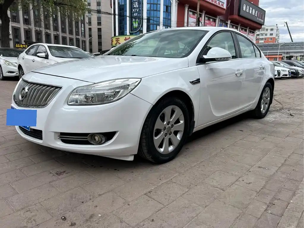 Buick Regal 2013 — фото 1 из 5