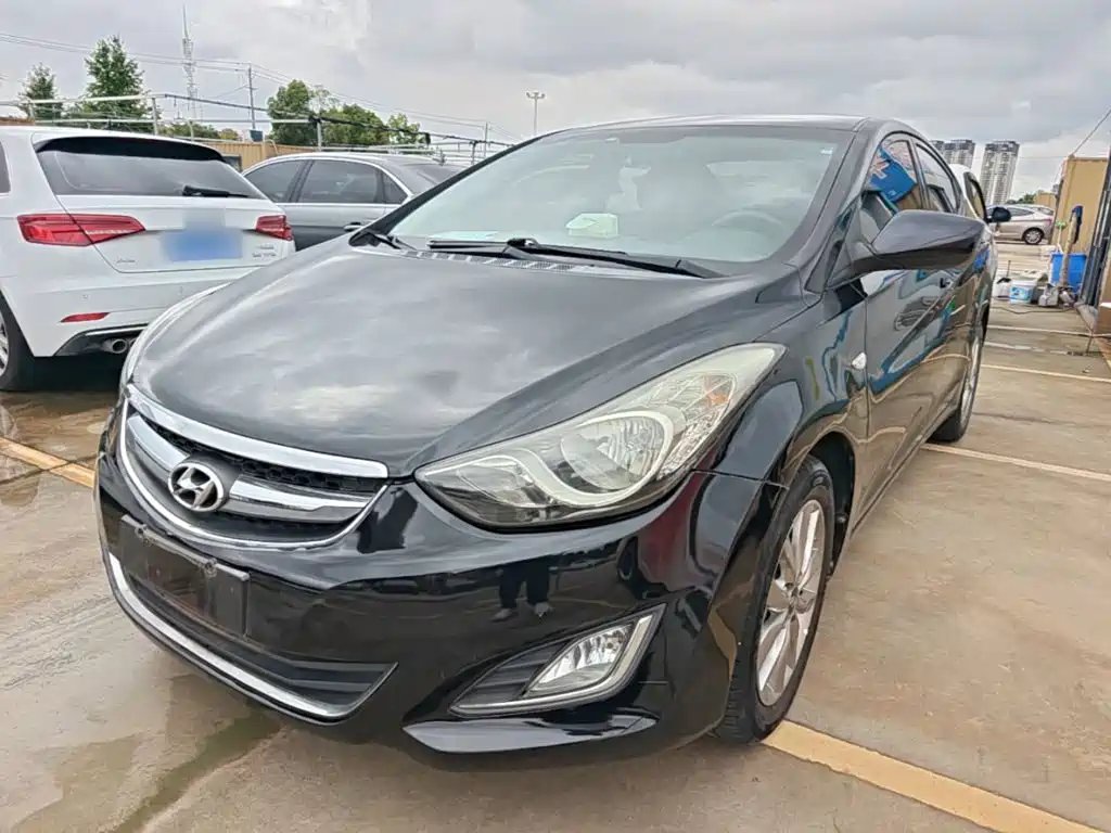 Hyundai Elantra Langdong 2015 — фото 1 из 5
