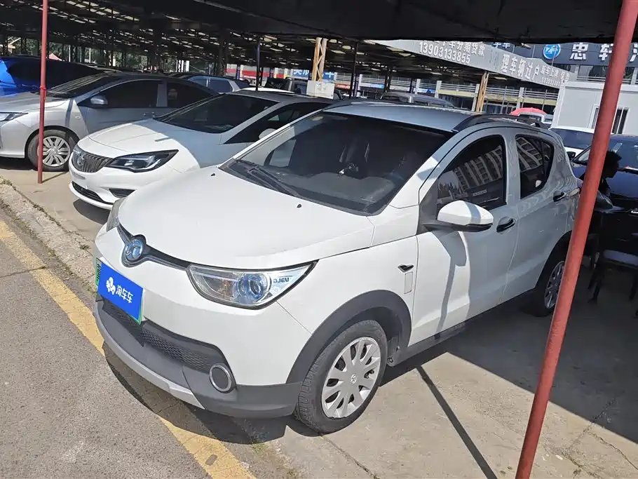 BAIC New Energy EC 2018 — фото 1 из 5