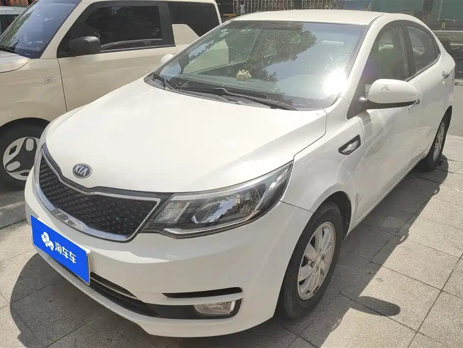 Kia K2 2015 — фото 1 из 5