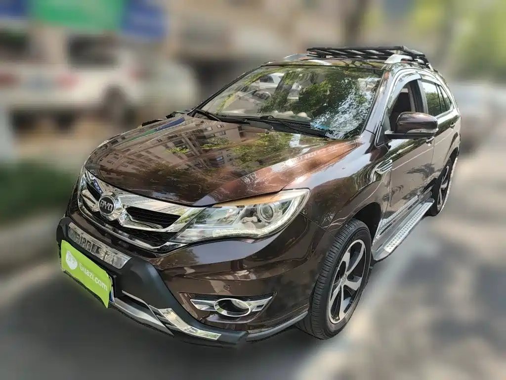 BYD S7 2016 — фото 1 из 5