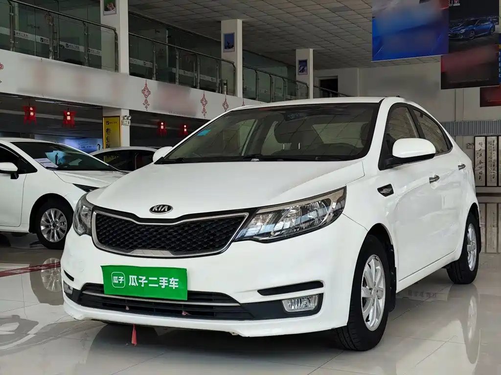 Kia K2 2016 — фото 1 из 5