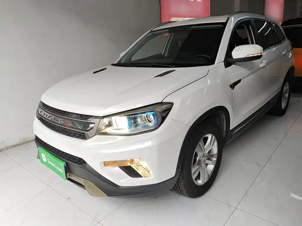 Changan CS75 2015 — фото 1 из 5