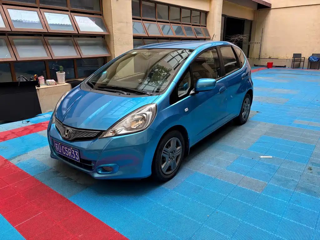 Honda Fit 2013 — фото 1 из 5