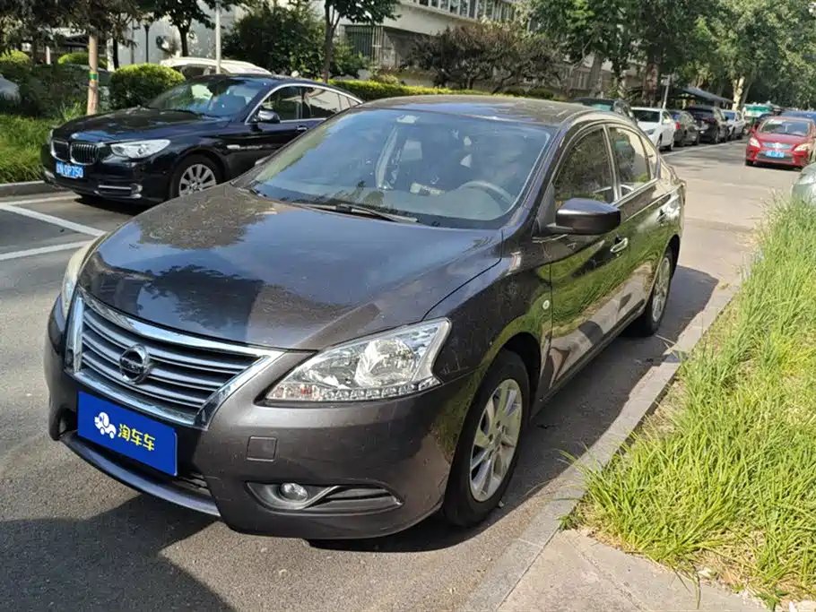 Nissan Sylphy 2013 — фото 1 из 5