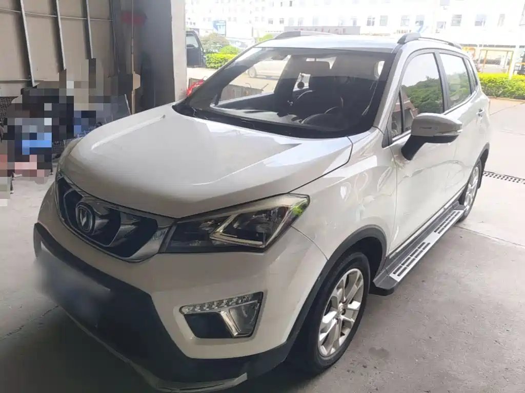 Changan CS15 2017 — фото 1 из 5