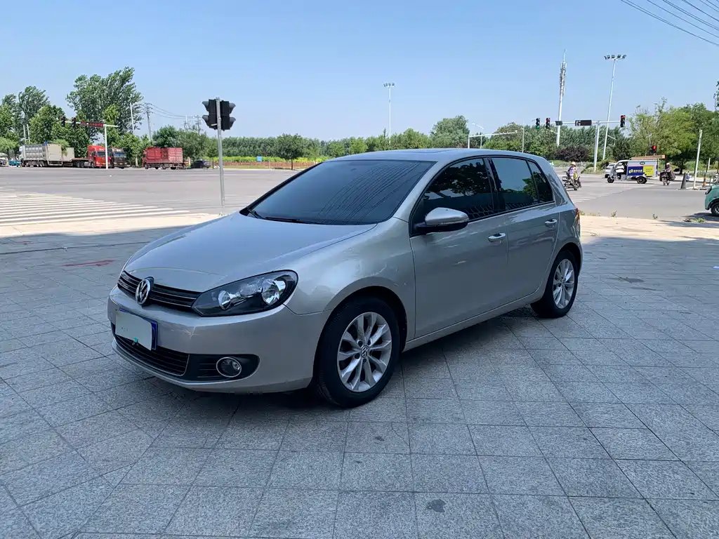 Volkswagen Golf 2013 — фото 1 из 5