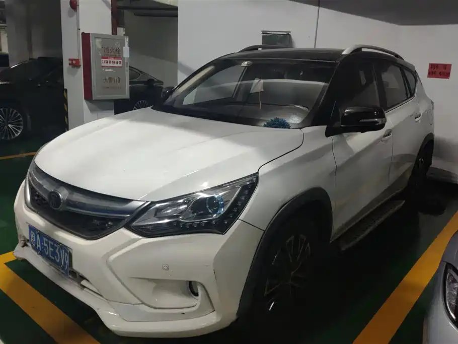 BYD New Energy 2017 — фото 1 из 5