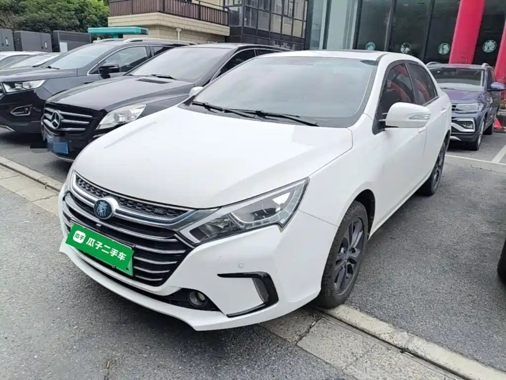 BYD Qin NEV 2019 — фото 1 из 5