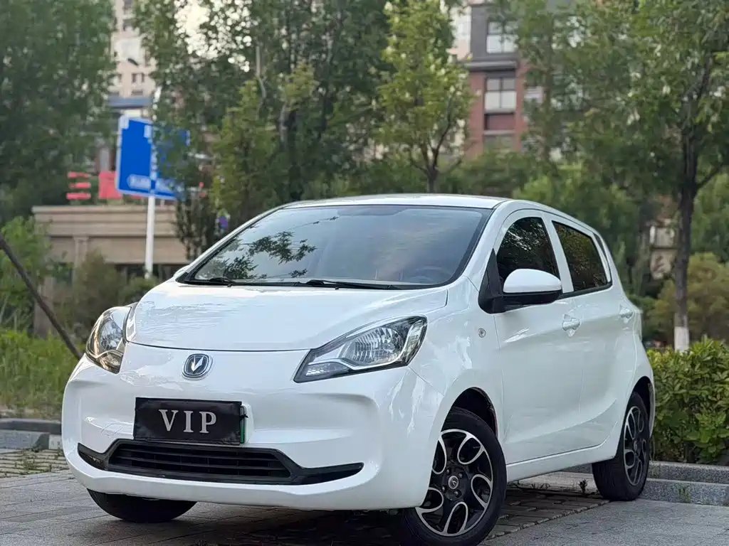 Changan Benben E-Star 2022 — фото 1 из 5