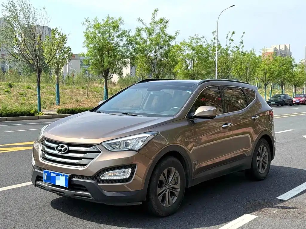 Hyundai Santa Fe 2014 — фото 1 из 5