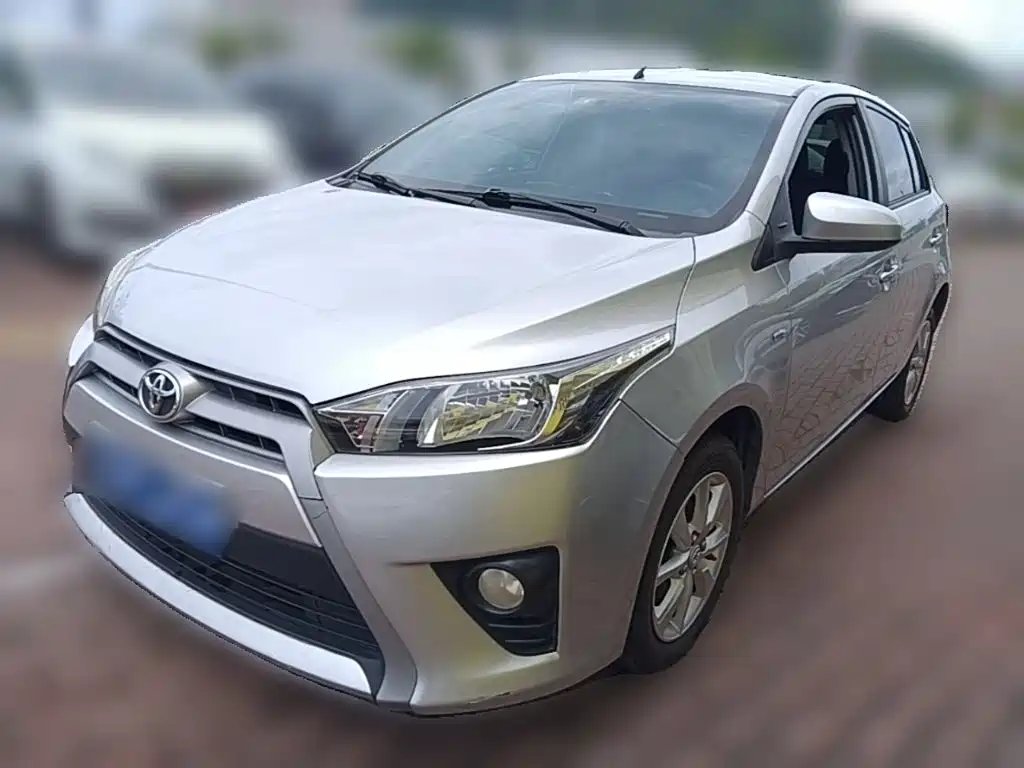 Toyota Yaris L 2014 — фото 1 из 5