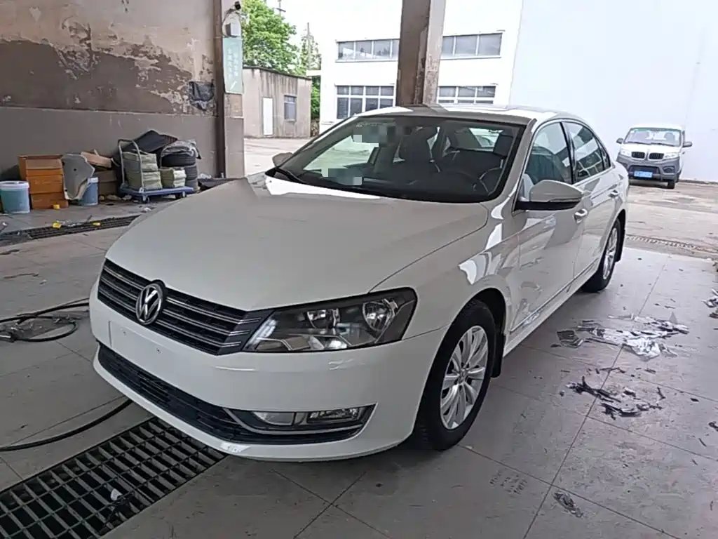 Volkswagen Passat 2014 — фото 1 из 5