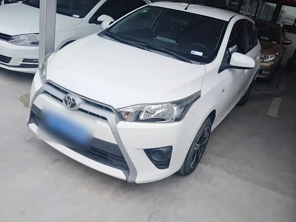 Toyota Yaris L 2016 — фото 1 из 5
