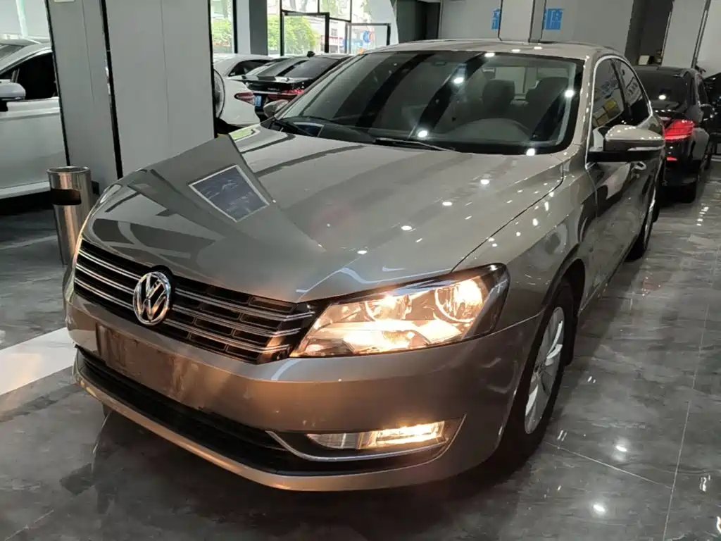 Volkswagen Passat 2015 — фото 1 из 5