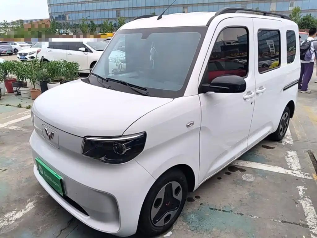 Wuling Zhiguang EV 2025 — фото 1 из 5