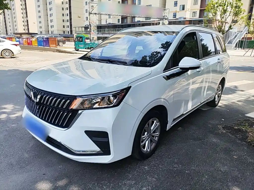 Wuling Jiachen 2023 — фото 1 из 5