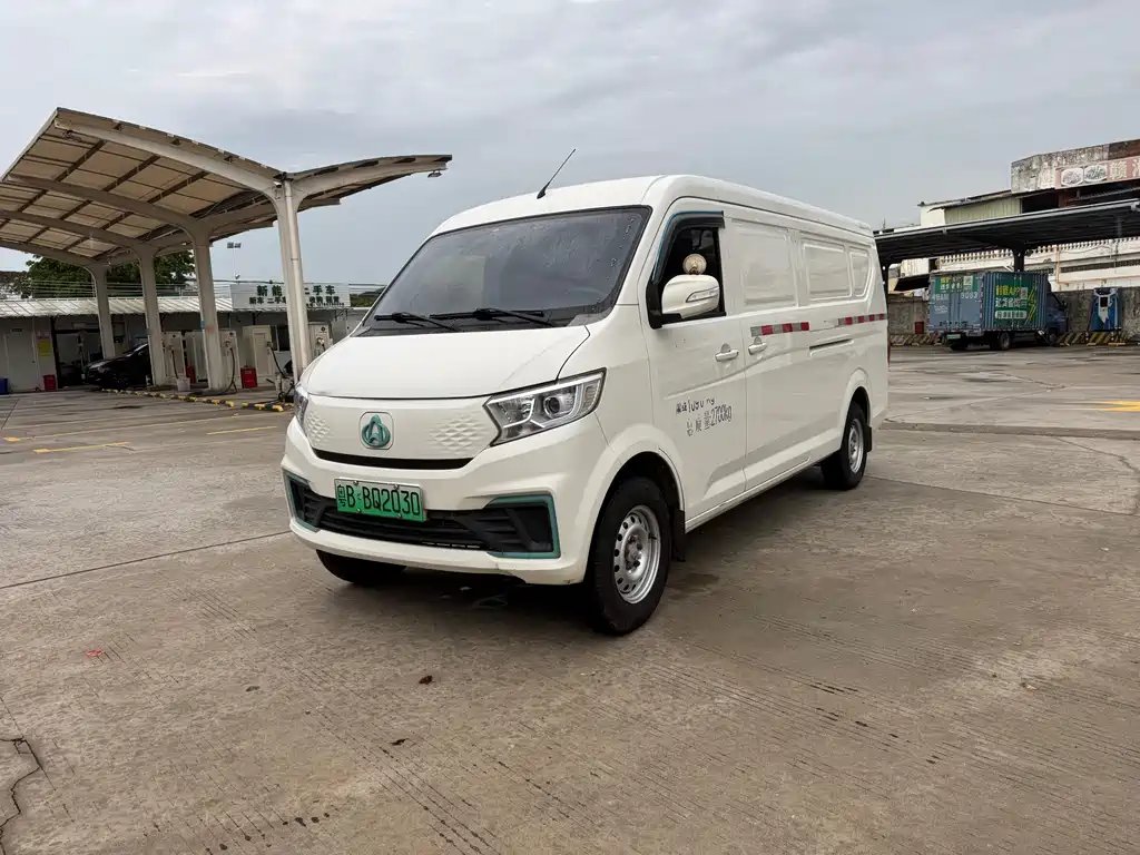 Kuayue Kuayue Star V7 EV 2023 — фото 1 из 5
