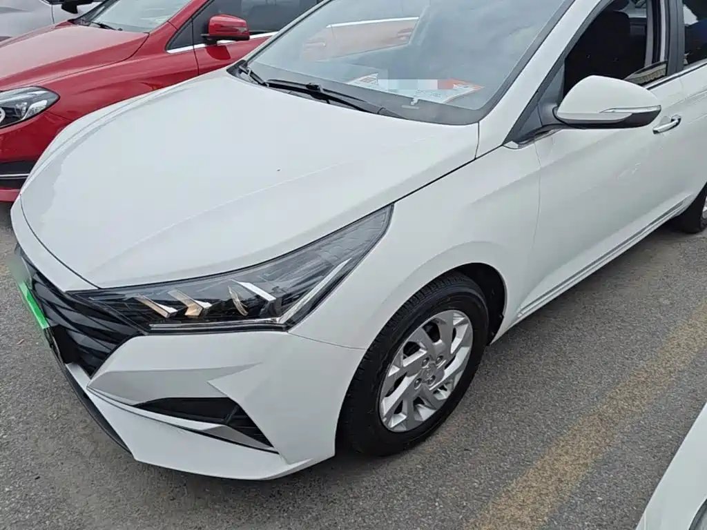 Hyundai Verna 2021 — фото 1 из 5