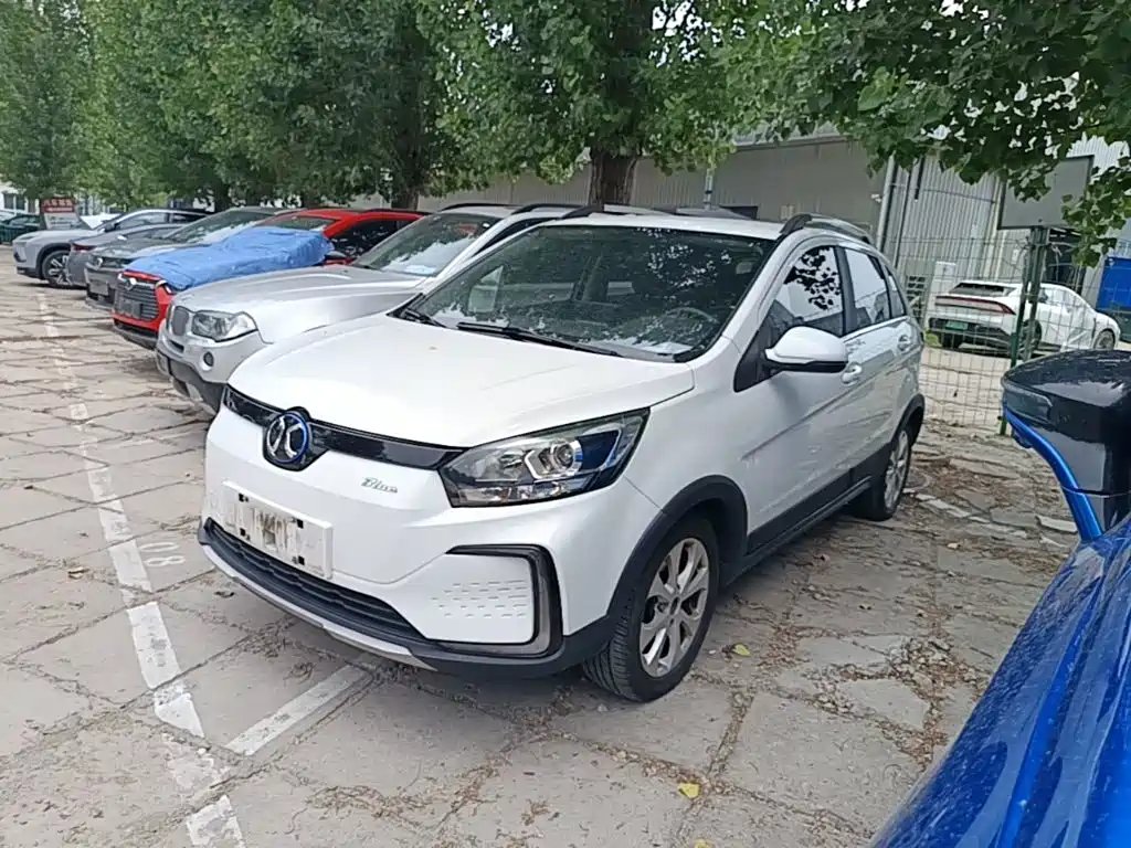 BAIC New Energy EC5 2021 — фото 1 из 5