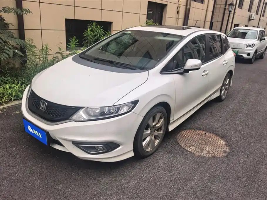 Honda Jade 2016 — фото 1 из 5
