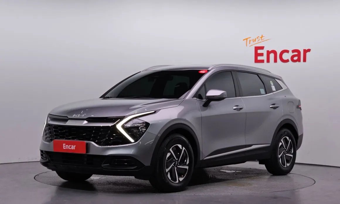 Kia Sportage 2023 — фото 1 из 30