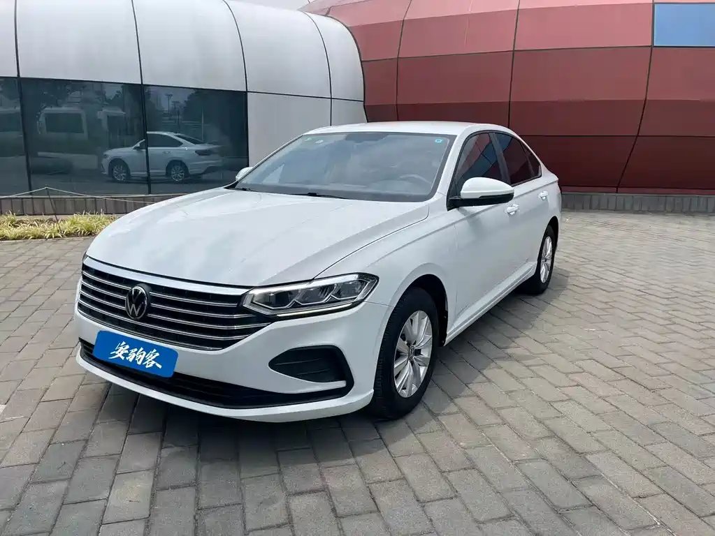 Volkswagen Lavida 2023 — фото 1 из 5