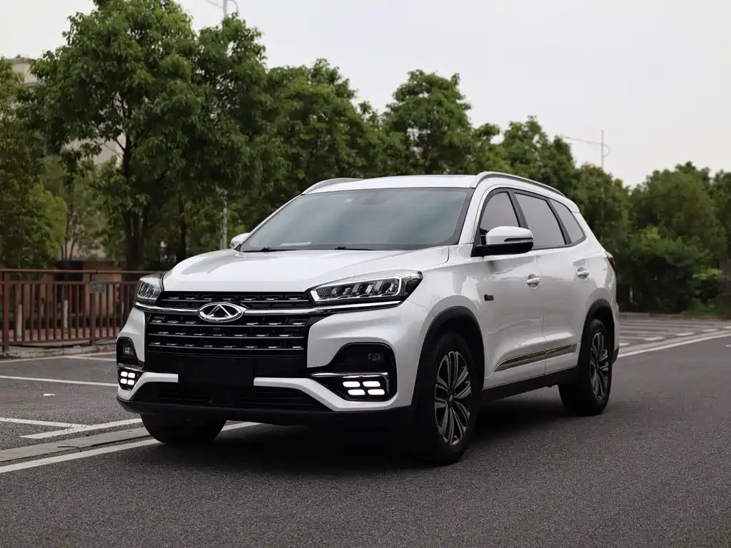 Chery Tiggo 8 2021 — фото 1 из 5