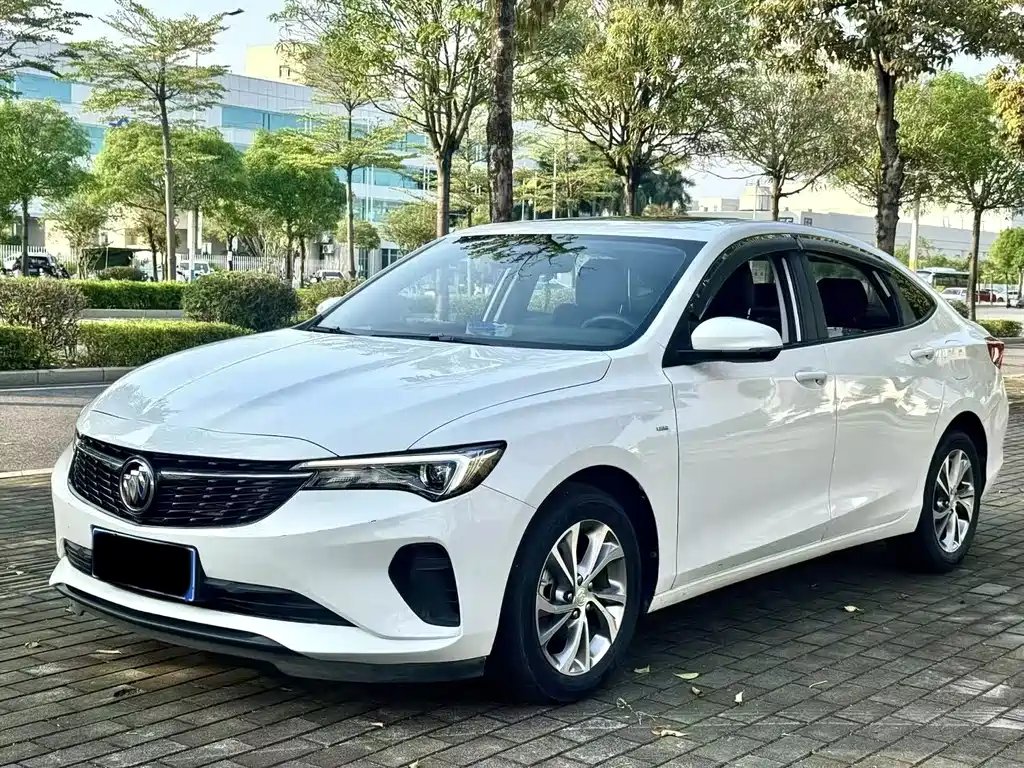 Buick Verano 2022 — фото 1 из 5