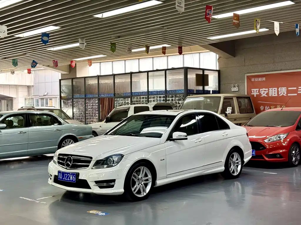 Mercedes-Benz C-Class 2014 — фото 1 из 5