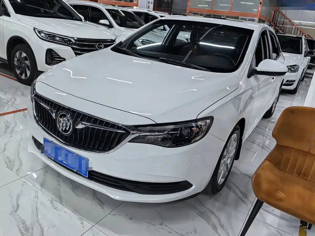 Buick Excelle 2020 — фото 1 из 5