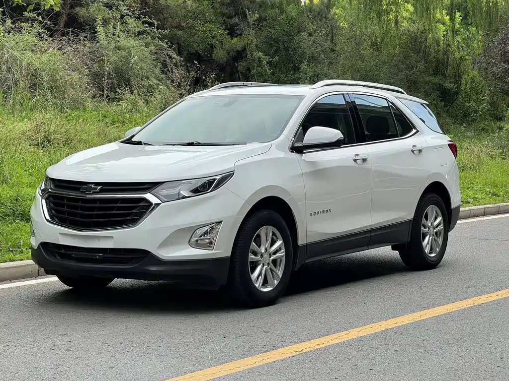 Chevrolet Equinox 2017 — фото 1 из 5