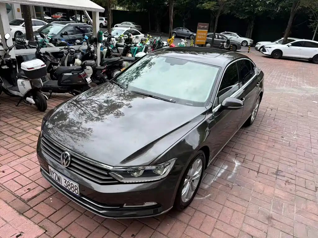 Volkswagen Magotan 2016 — фото 1 из 5